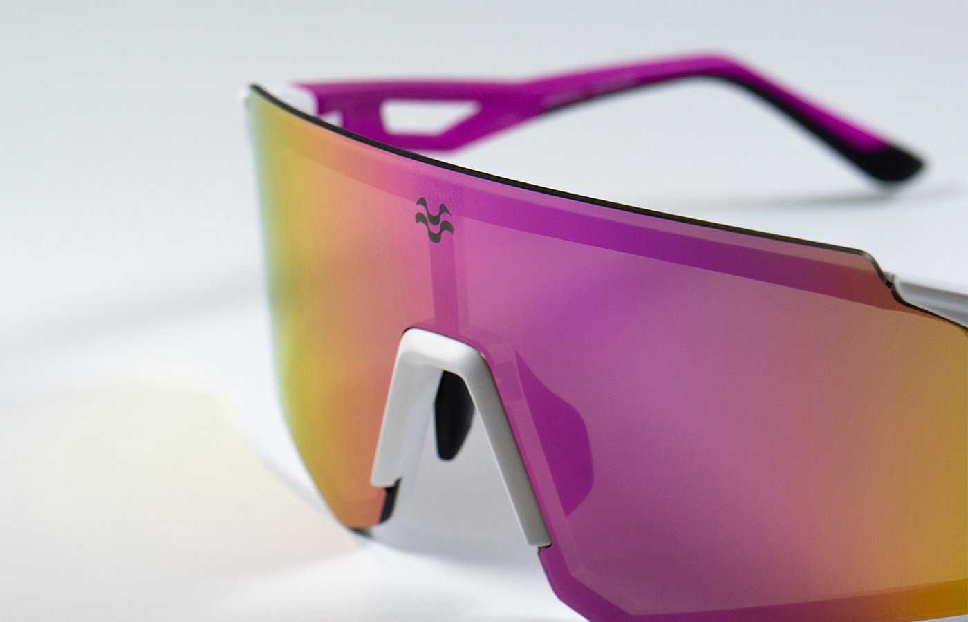GAFA DE SOL DEPORTIVA MOS EYEWEAR MENORCA PINK