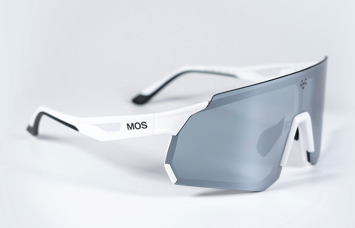GAFA DE SOL DEPORTIVA MOS EYEWEAR MENORCA ALLWHITE