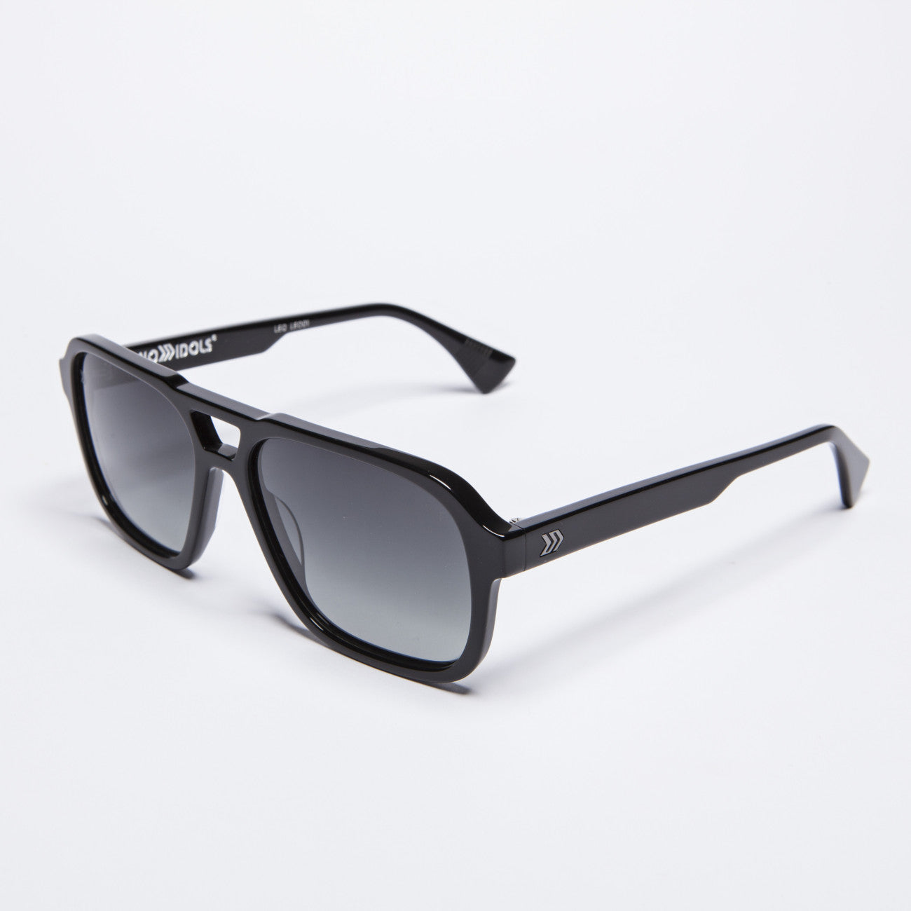 LEO BLACK LEO - LEO01