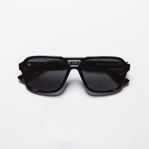 LEO BLACK LEO - LEO01