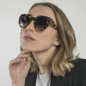 ROBERTS AMBER BLACK